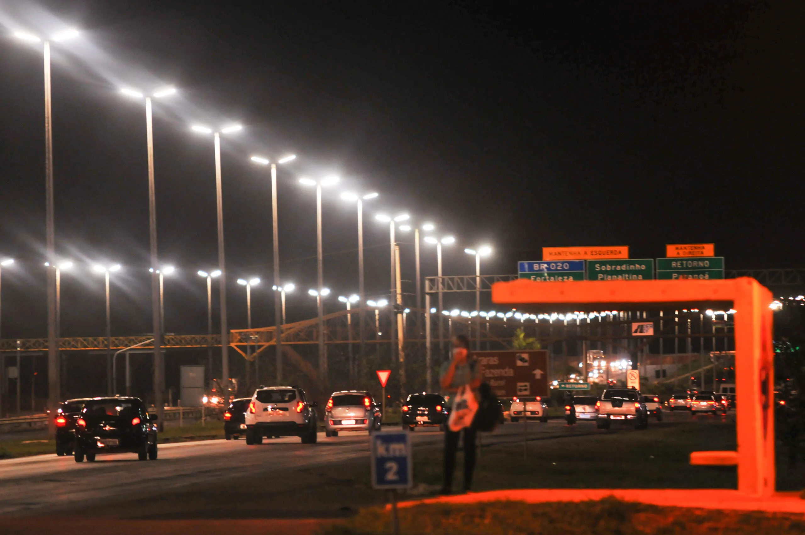 Governo já investiu R$ 79 milhões na instalação de 110 mil lâmpadas LED -  Agita Brasília
