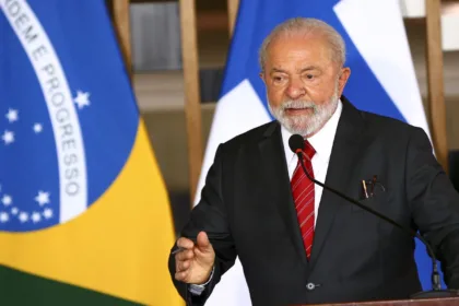 Lula diz que Zanin será grande ministro no STF