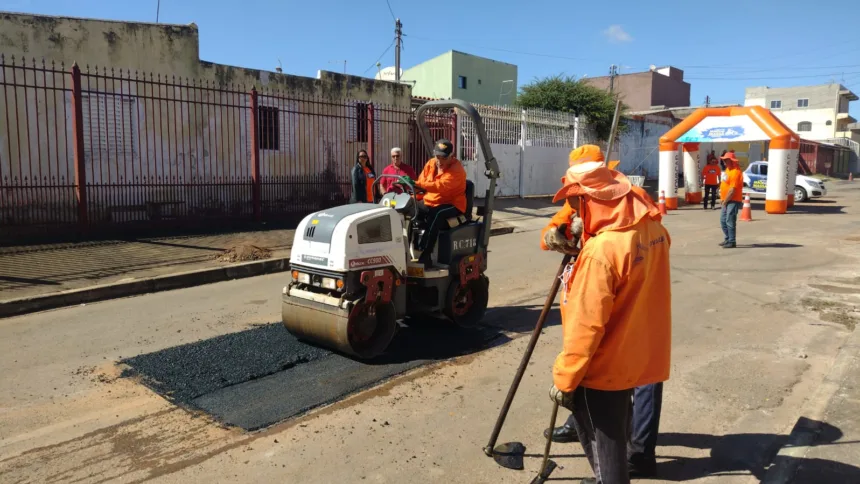 Mão na Massa chega ao Recanto das Emas para recuperar ruas da RA - Agita  Brasília