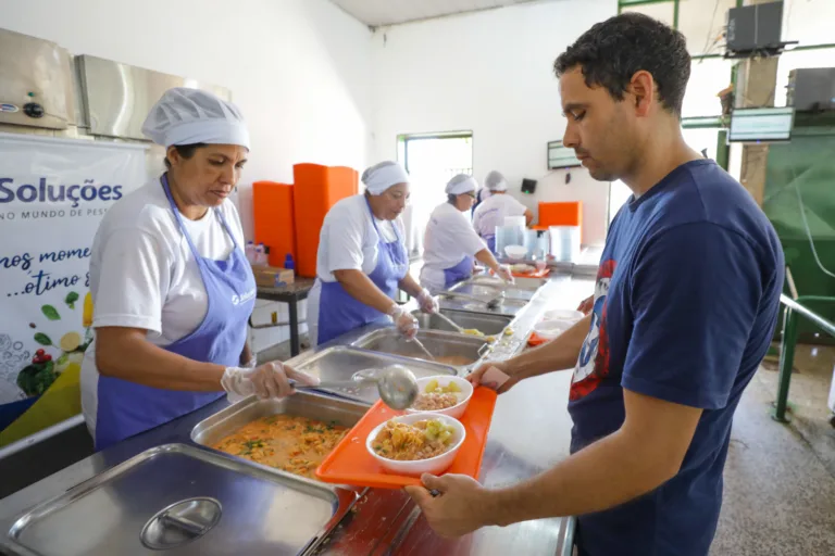 Restaurante Comunitário de Planaltina começa a servir almoço aos domingos -  Agita Brasília