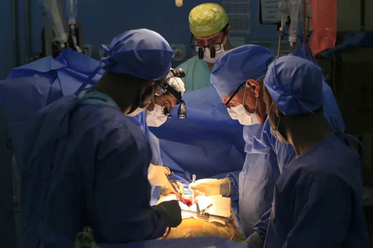 Hospital de Base é referência no tratamento de aneurismas de aorta - Agita  Brasília