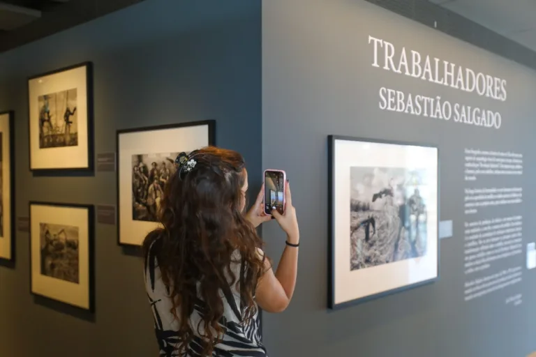 Exposição de Sebastião Salgado abre para visitação neste sábado (26) -  Agita Brasília