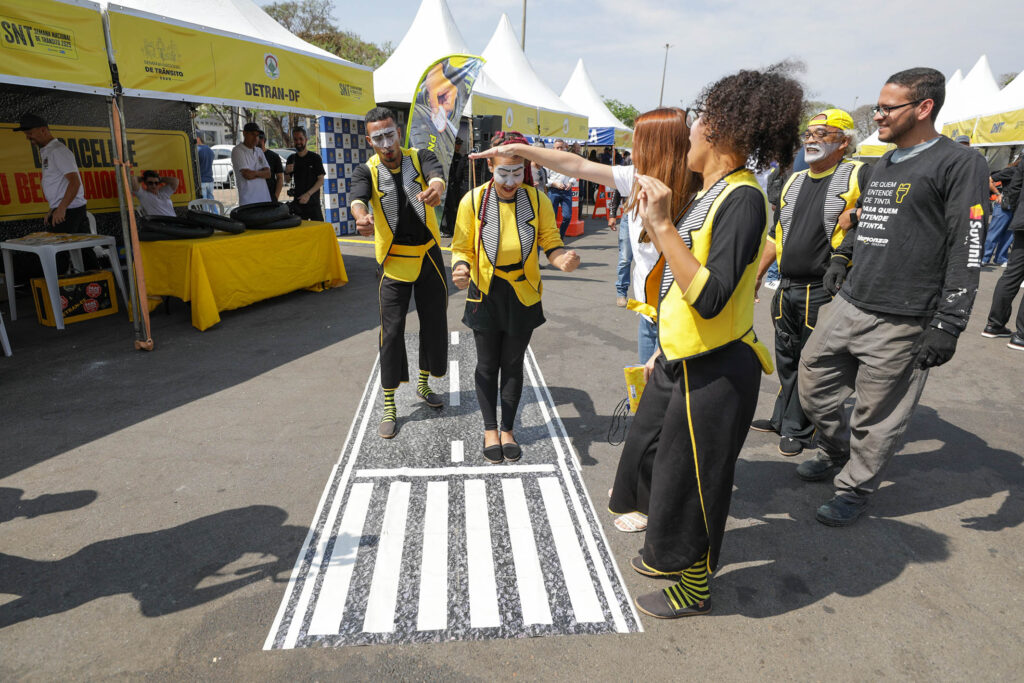 Com tema 'Seu bem maior é a vida', campanha do Detran-DF inicia a Semana  Nacional de Trânsito 2025 - Agita Brasília