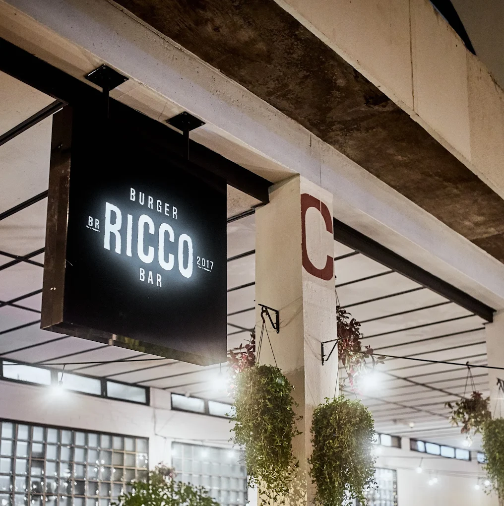 ricco burger asa norte